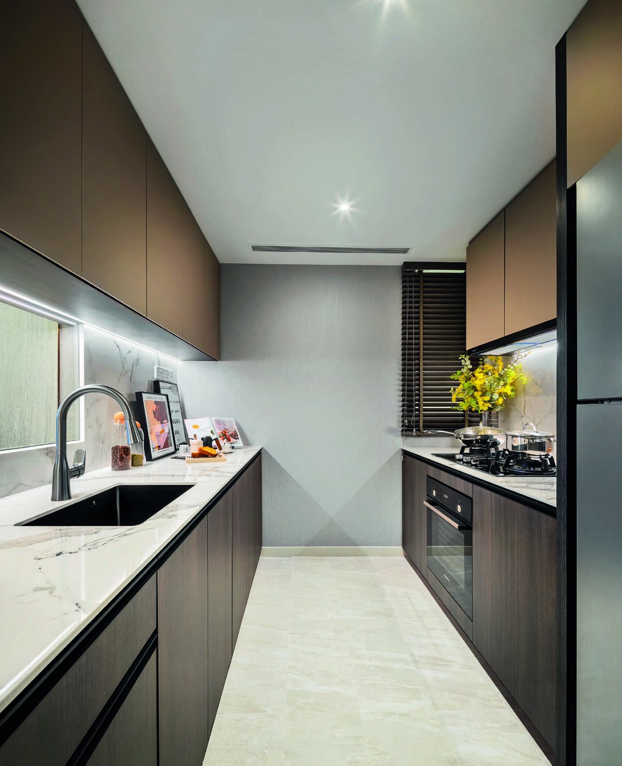 Show unit kitchen